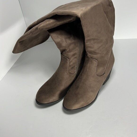 Journee Collection Sana Taupe Over the Knee Boots size 9 - Picture 4 of 10
